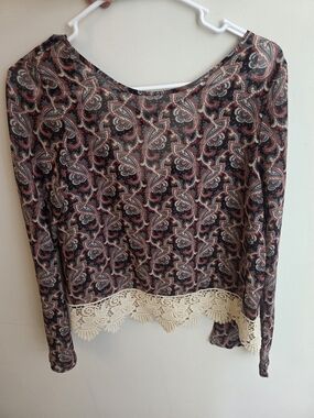 Rue21 Brown Paisley Long Sleeve Top with Cream Lace Hem